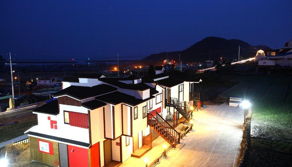 Bluesean Pension Namhae Zewnętrze zdjęcie